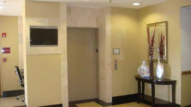 Best Western Roanoke Inn & Suites Exterior photo