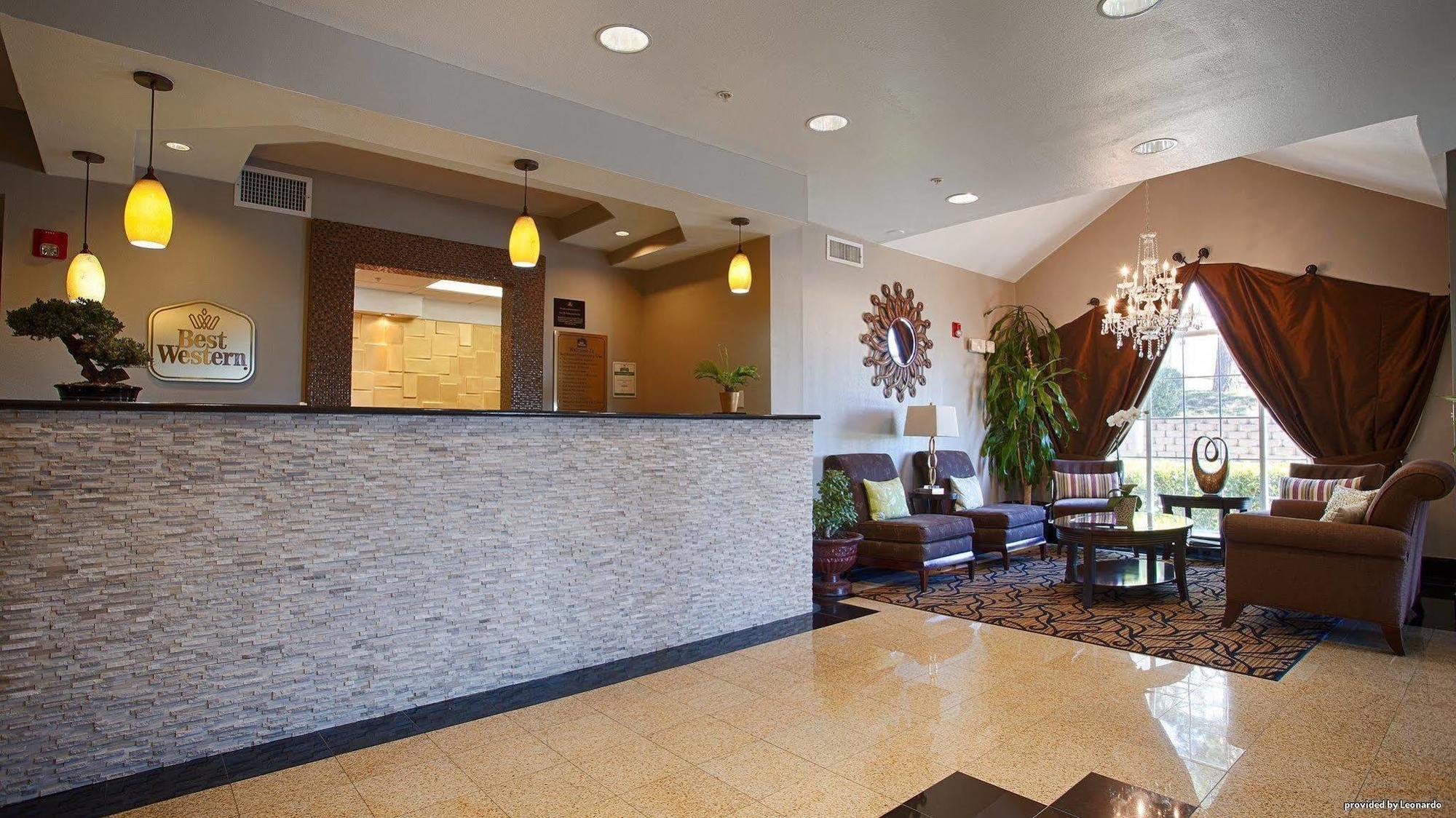 Best Western Roanoke Inn & Suites Exterior photo