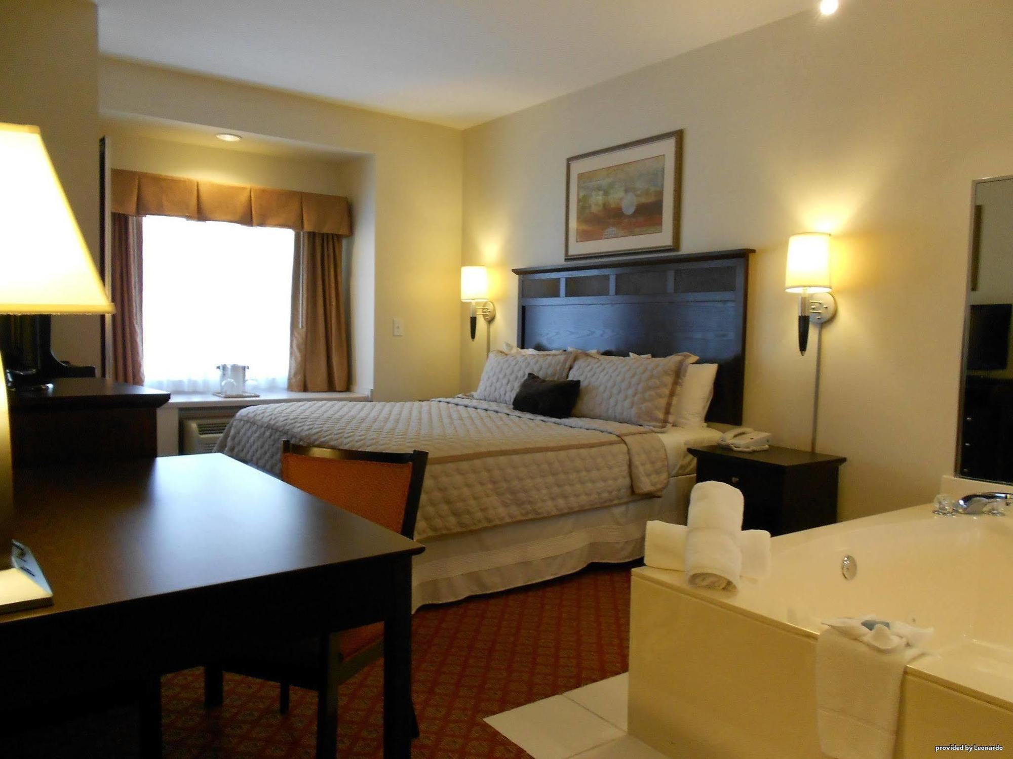Best Western Roanoke Inn & Suites Room photo